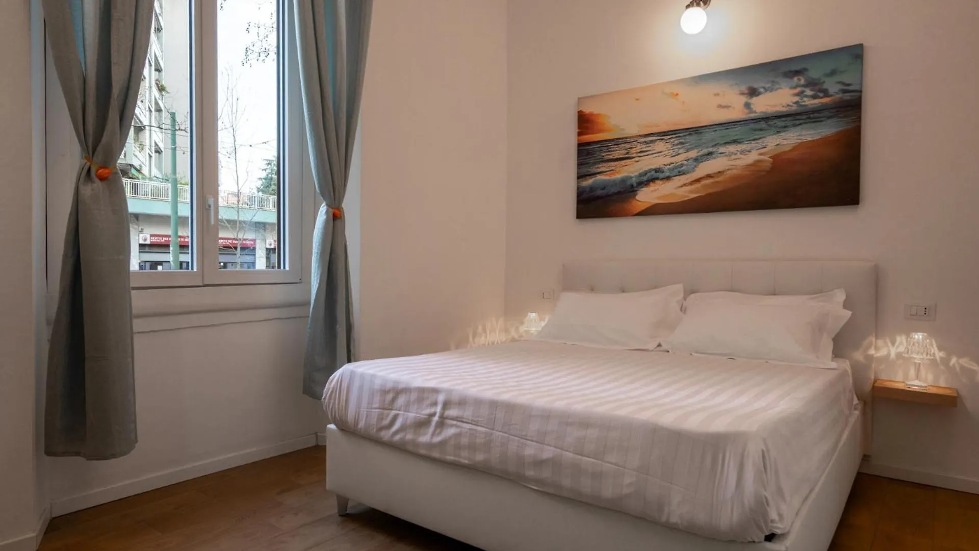 Pascoli Garden Apartment Citta Studi Милан 0*,  Италия