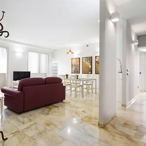 Appartamento Primopiano - Rg12, Milano
